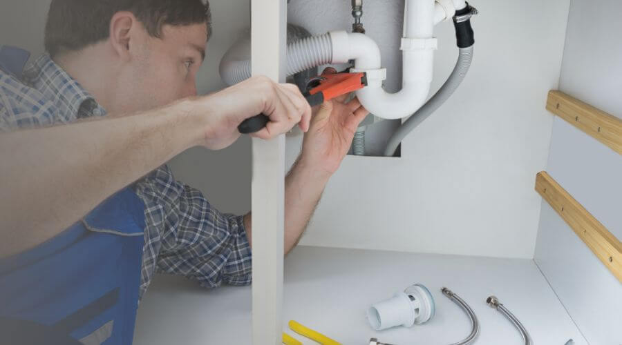 Expert burst pipe repair services in Taft, TX